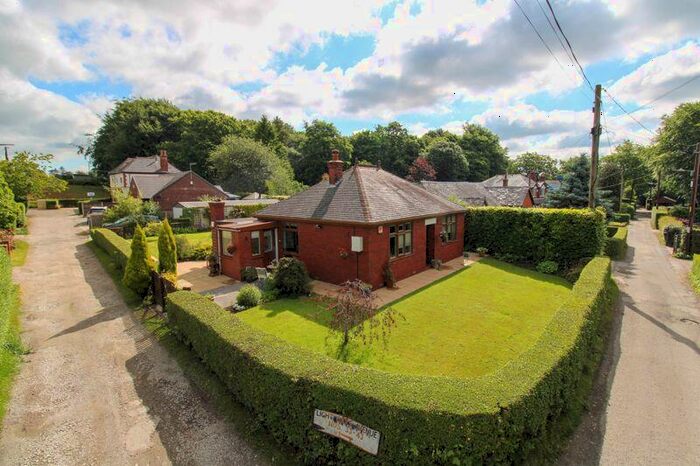 2 Bedroom Detached Bungalow For Sale In Light Oaks Avenue, Stoke-On-Trent, ST2
