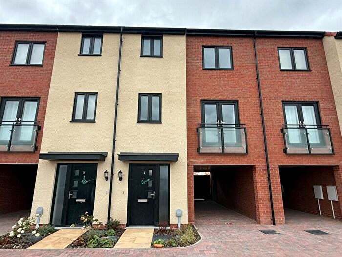3 Bedroom Terraced House To Rent In Hampton Green, Peterborough, PE7
