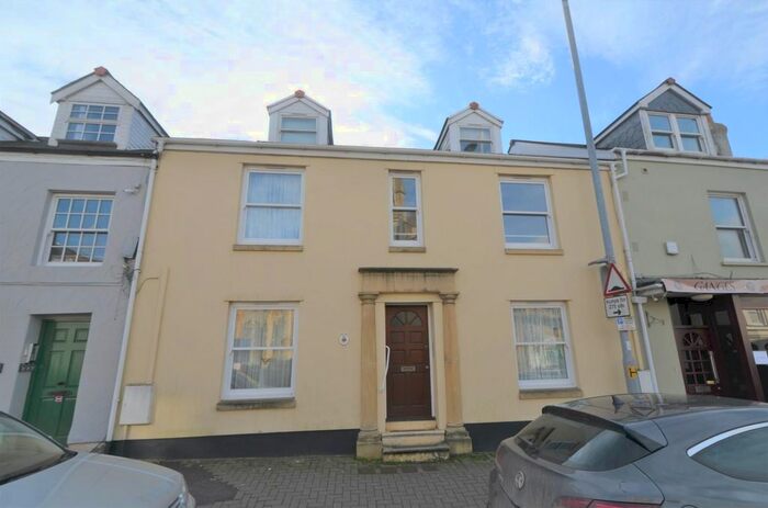 4 Bedroom Flat To Rent In Newport Road, Barnstaple EX32