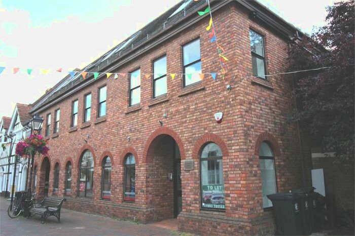 1 Bedroom Flat To Rent In Sun Street, Waltham Abbey EN9