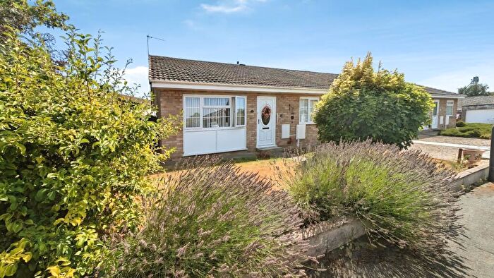 2 Bedroom Terraced Bungalow For Sale In Rodborough, Yate, Bristol, BS37