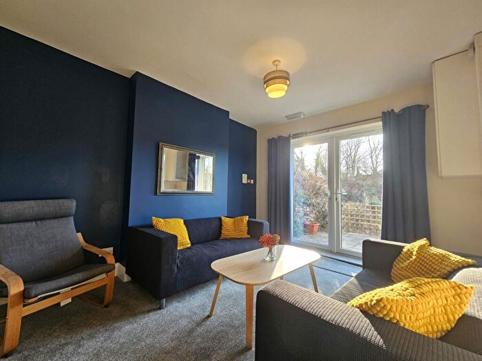 6 Bedroom End Of Terrace House To Rent In Leicester Street, Leamington Spa, CV32