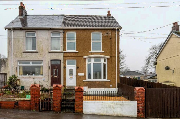 3 Bedroom Semi-Detached House For Sale In Golwg Y Bryn, Seven Sisters, Neath Port Talbot, SA10