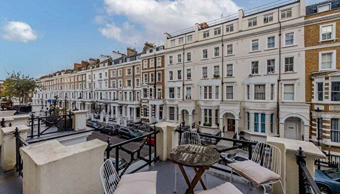 2 Bedroom Flat To Rent In Lexham Gardens, Kensington, London, W8