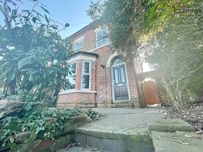 3 Bedroom Semi-Detached House To Rent In New Basford Nottingham, NG7