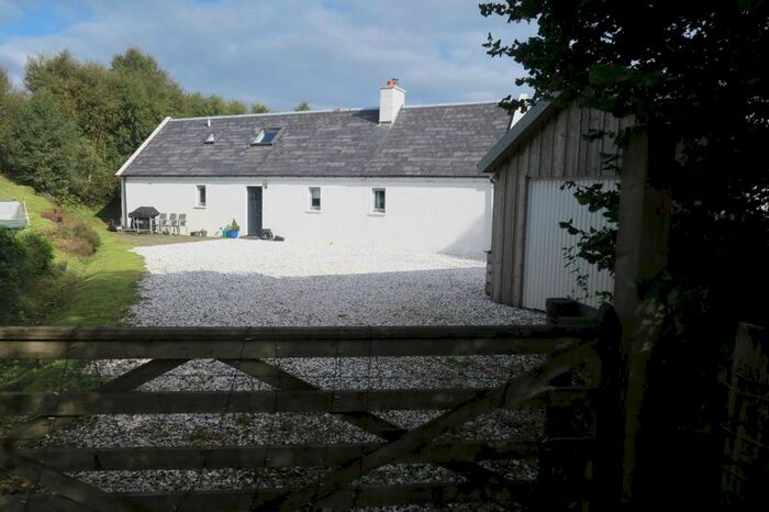 4 Bedroom Detached House For Sale In Duisdale Mor, Isle Ornsay, Isle Of Skye, IV43