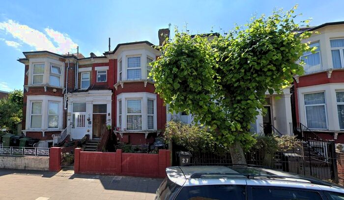 1 Bedroom Property To Rent In Portland Avenue, Hackney, London, N16