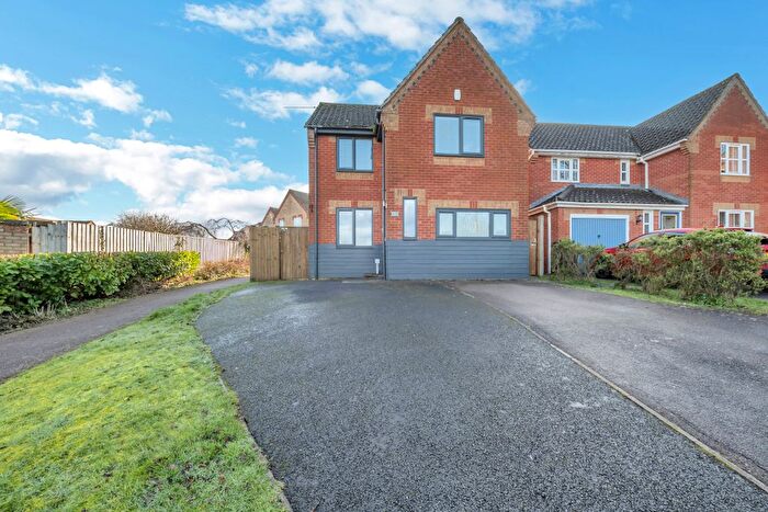 3 Bedroom Detached House For Sale In Kingsworth Road, Bury St. Edmunds, IP32