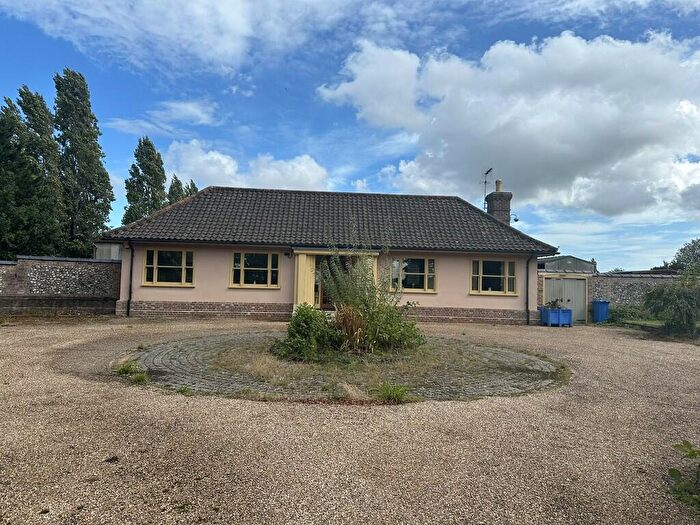 3 Bedroom Detached Bungalow To Rent In Ringsfield Road, Beccles, NR34