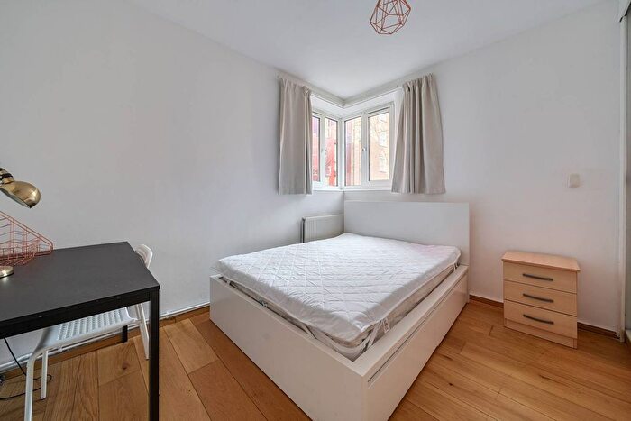 2 Bedroom Flat To Rent In Percival Street, Clerkenwell, London, EC1V