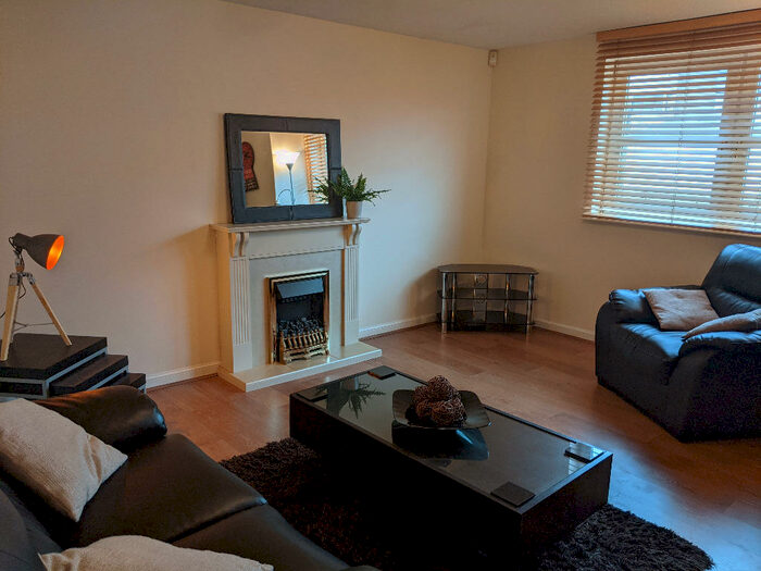 2 Bedroom Flat To Rent In Charles Street, Aberdeen, AB25