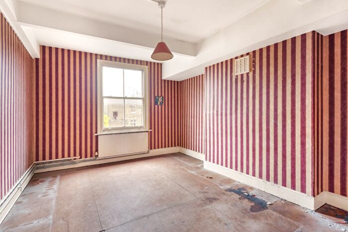 1 Bedroom Flat For Sale In Fernshaw Road, Chelsea, London, SW10