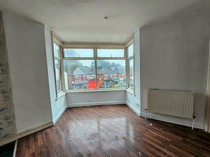 2 Bedroom Flat To Rent In Bridge Road, Southampton, SO19