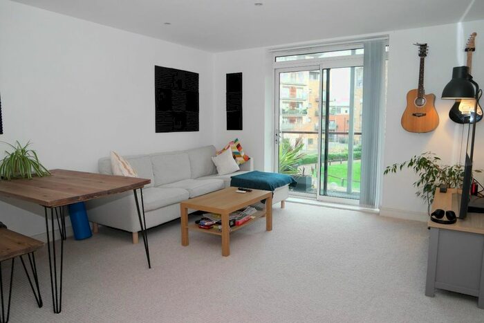 1 Bedroom Property To Rent In Highfield Close, Hither Green, London, SE13