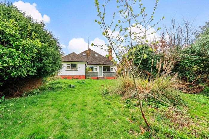 3 Bedroom Bungalow For Sale In Highridge, Alton, Hampshire, GU34