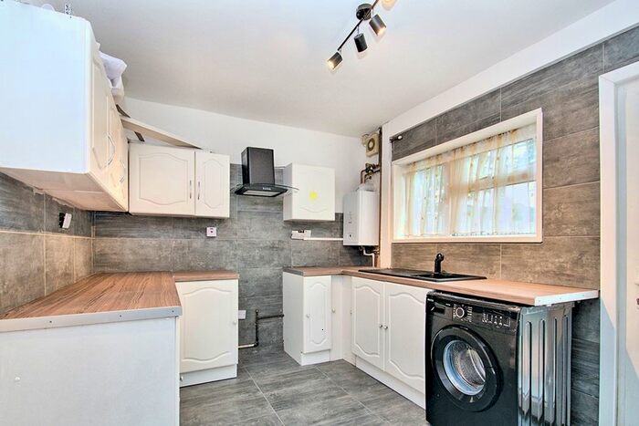 3 Bedroom Terraced House To Rent In Kashmir Road, London, SE7