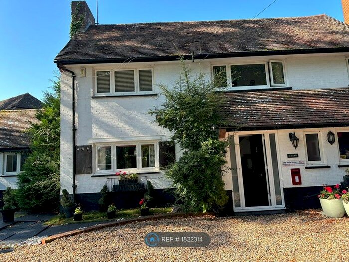 4 Bedroom Detached House To Rent In The White House Ranelagh Drive, Bracknell, RG12
