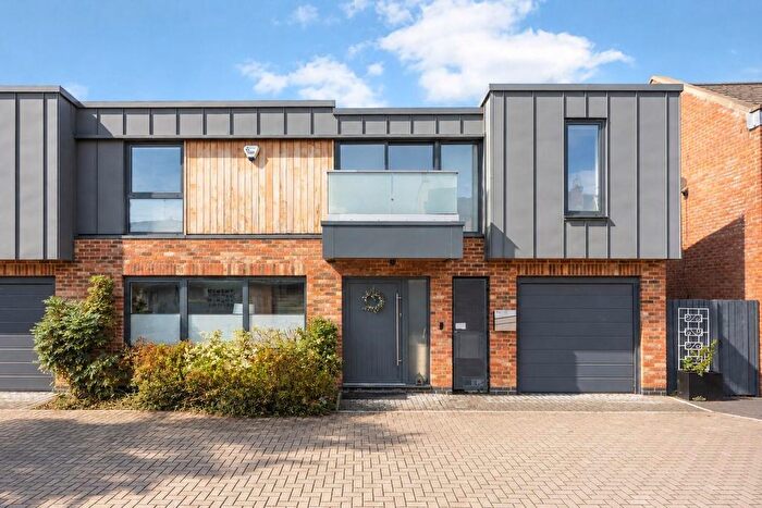 2 Bedroom Property For Sale In Ashford Mews, Ashford Road, Cheltenham, GL50