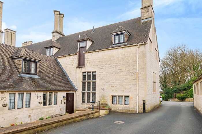 2 Bedroom Flat For Sale In Gyde Road, Painswick, Stroud, GL6