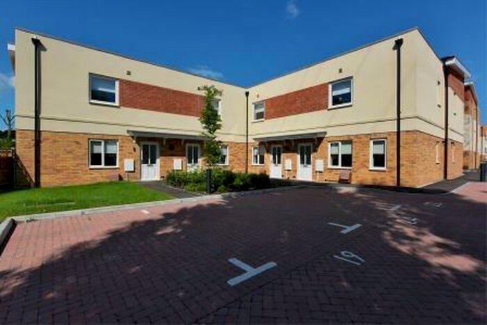 1 Bedroom House To Rent In Thornton Close, Leatherhead, Surrey, KT22