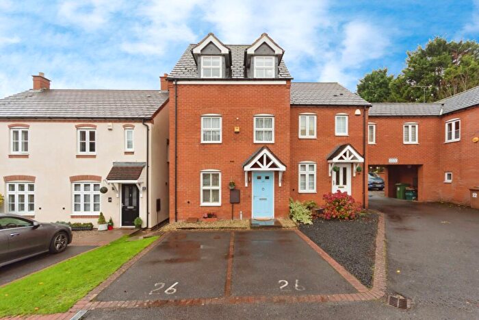 3 Bedroom Semi-Detached House For Sale In Middlewood Close, Solihull, West Midlands, B91