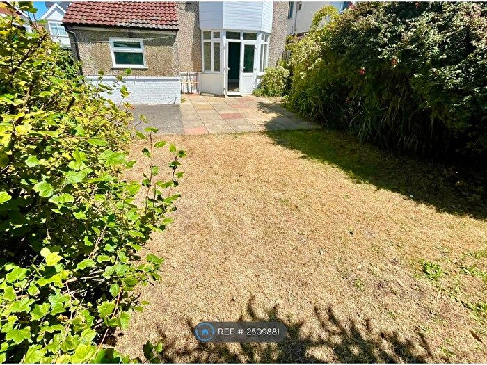 1 Bedroom Maisonette To Rent In Stourcliffe Avenue, Bournemouth, BH6