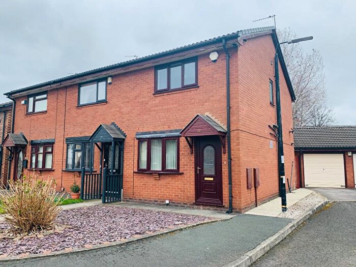 2 Bedroom House To Rent In Stephenson Road, Stretford, Manchester, M32