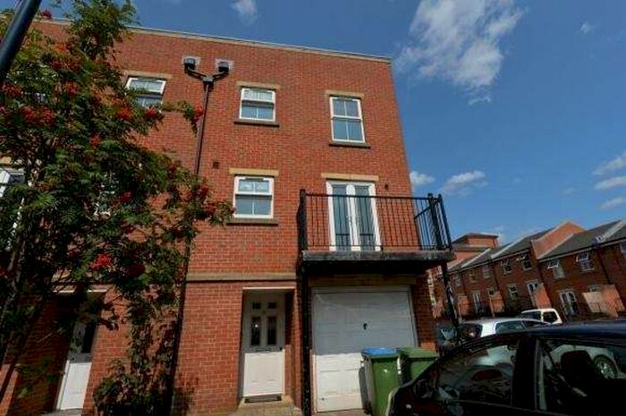 4 Bedroom House To Rent In Craven Street Southampton, SO14
