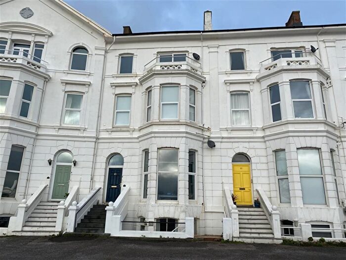 2 Bedroom Flat For Sale In Morton Crescent, Exmouth, EX8