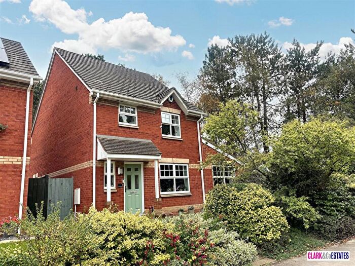 4 Bedroom Detached House For Sale In Apple Farm Grange, Exeter, EX2
