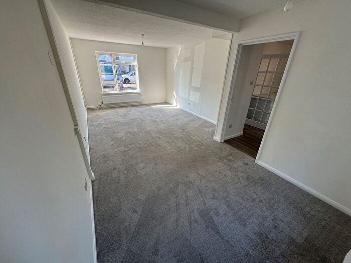 3 Bedroom Property To Rent In Swansbury Drive, Bournemouth, BH8