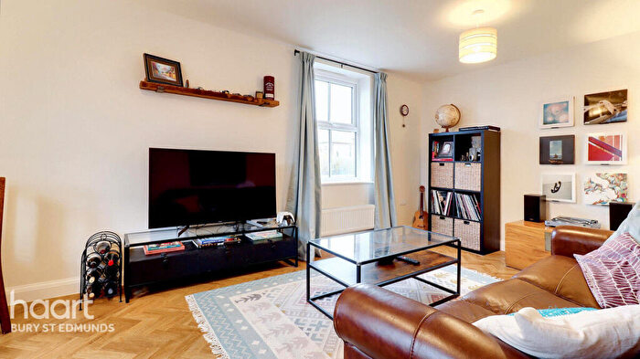 3 Bedroom Detached House For Sale In Melvin Way, Woolpit, Bury St Edmunds, IP30