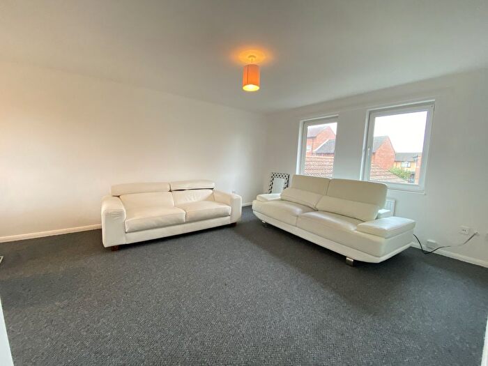 2 Bedroom Flat To Rent In Lauriston Place, Cambridge, CB4