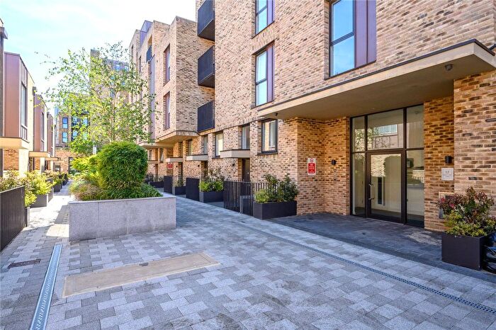 2 Bedroom Flat For Sale In Hand Axe Yard, London, WC1X