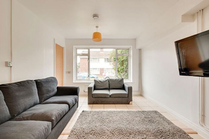 5 Bedroom Property To Rent In College Road, Canterbury, CT1