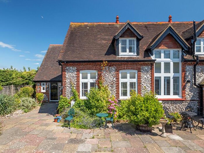 2 Bedroom House To Rent In Church Street, Eastbourne, East Sussex, BN21