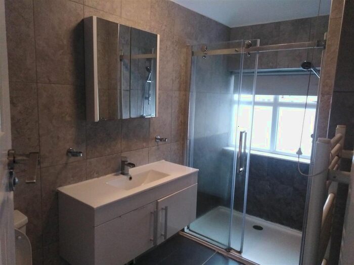 5 Bedroom Detached House To Rent In Hendale Avenue, London NW4