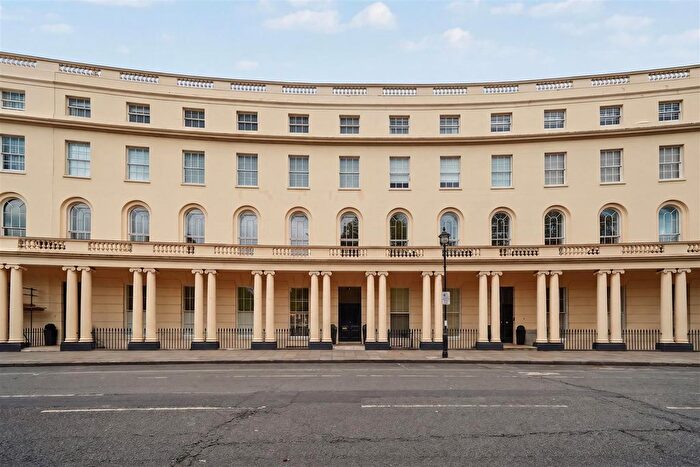 1 Bedroom Flat To Rent In Park Crescent, Marylebone, London, W1B