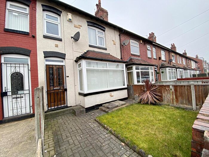 3 Bedroom House To Rent In Skelton Avenue, Leeds, LS9
