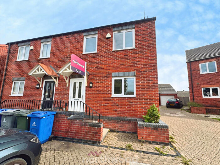 3 Bedroom Semi Detached House To Rent In Church View Gardens, Moorends, Doncaster, DN8