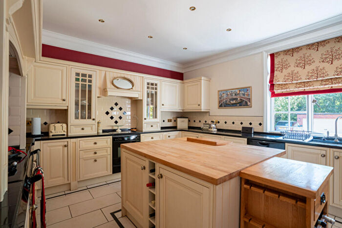 7 Bedroom Country House For Sale In Comberton Road Kidderminster, Worcestershire, DY10