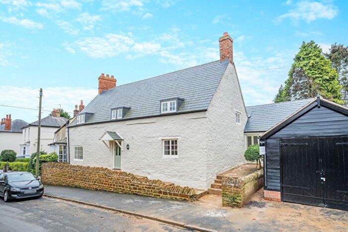 4 Bedroom Cottage For Sale In Moorend Road, Yardley Gobion, Towcester Northamptonshire, NN12