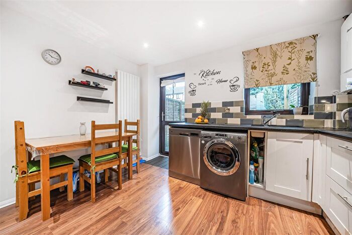 2 Bedroom Semi-Detached House For Sale In Merryfield, Chineham, Basingstoke, RG24