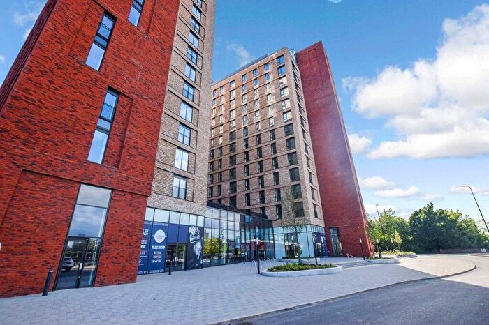 2 Bedroom Apartment To Rent In Old Trafford, Wharf End, Salford Quays, Greater Manchester, M17