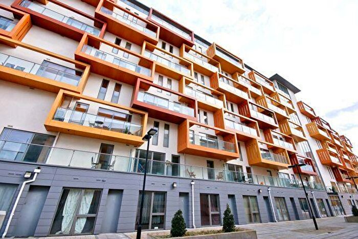 2 Bedroom Apartment To Rent In Crampton Street, Walworth, Elephant & Castel, London, SE17