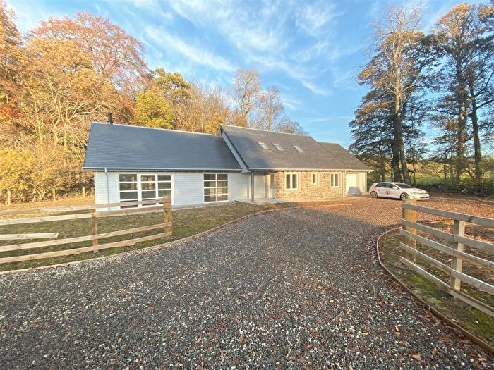 3 Bedroom House To Rent In Karibu Lodge, Kinfauns, Perth, PH2