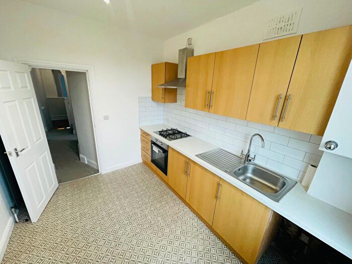 1 Bedroom Flat To Rent In Beckett Road, Flat, Doncaster, DN2