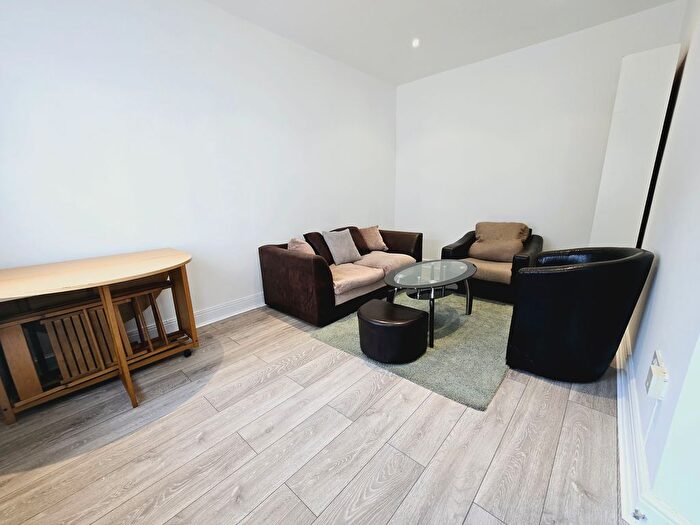 3 Bedroom Mews To Rent In Criterion Mews, Archway, N19