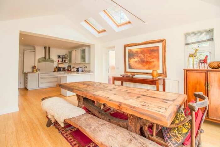 5 Bedroom House To Rent In Blenheim Drive, Oxford, OX2