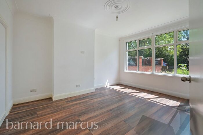 3 Bedroom Property To Rent In Downhills Park Road, Tottenham, London, N17
